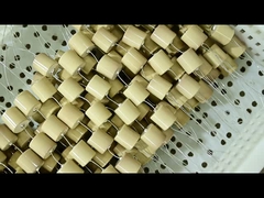 Circuiti che indicano condensatori per linee in diretta per apparecchiature di distribuzione ad alta tensione